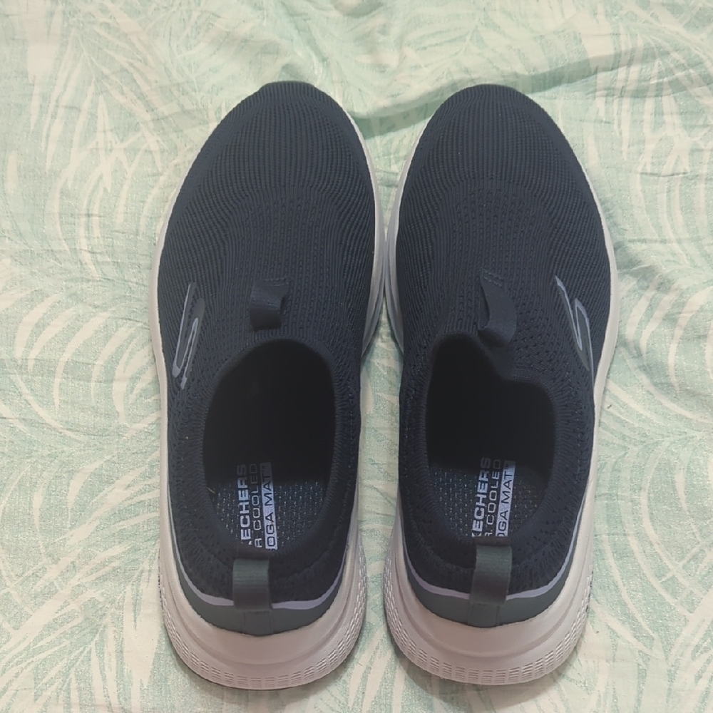 Skechers Women's Sneakers - Picture 2 of 11